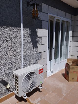 INSTALACIÓN AIRE ACONDICIONADO.