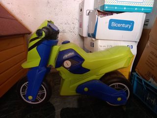 Moto correpasillos para niños, niñas