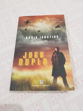 Livro "Jogo duplo"