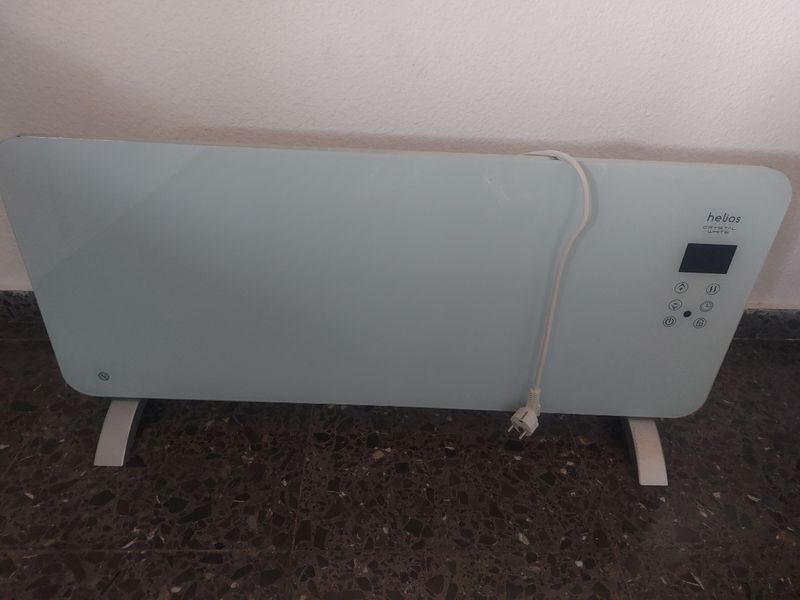 Calefactor eléctrico Helios WIFI de segunda mano por 80 EUR en Valencia en  WALLAPOP