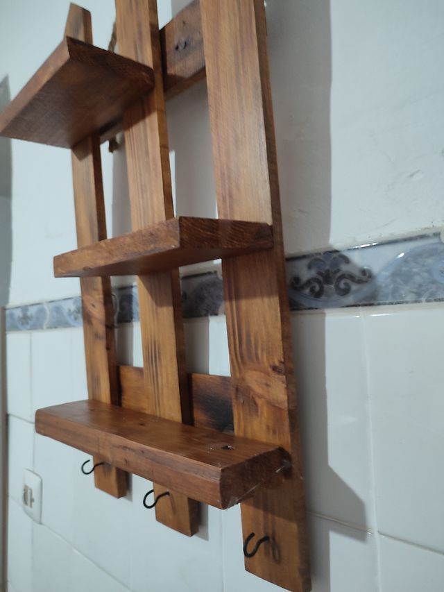 ♻️ ESTANTERÍA ESTILO RÚSTICA