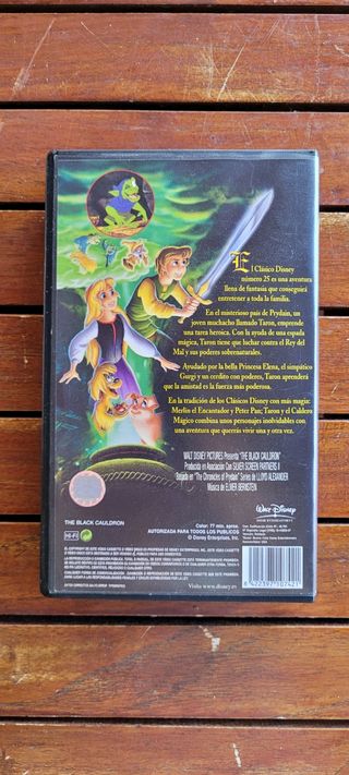 Película VHS "Taron y el Caldero Mágico"