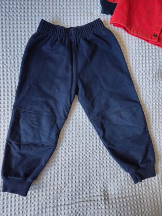 UNIFORME JESUITINAS TALLA 5-6 AÑOS