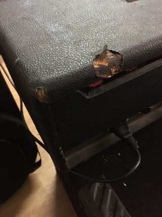 Amplificador Sinmarc + Pantalla MarkBass 4x10