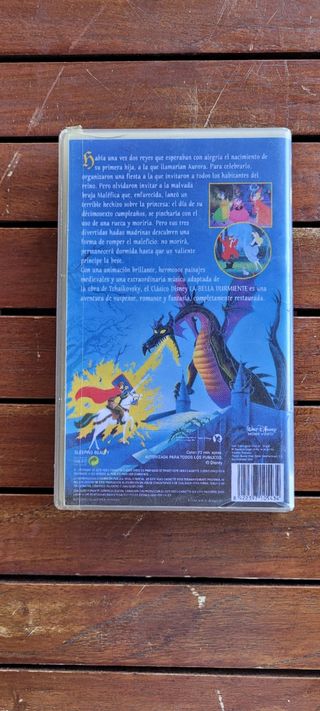 Película en VHS "La Bella Durmiente"