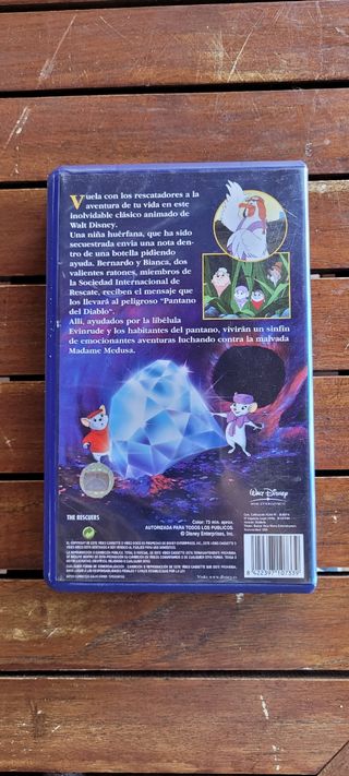 Película en VHS "Los Rescatadores"