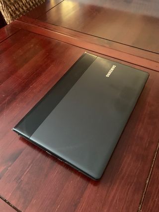 Ordenador portátil PC Samsung NP300E5C