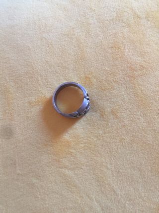 Anillo de acero
