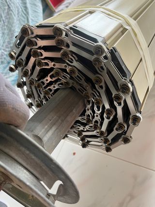 persiana  graduable balcón con guías incluidas