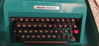 Máquina de escribir Olivetti Studio 45