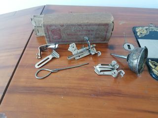 Máquina coser Singer con accesorios