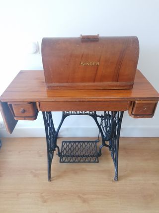 Máquina coser Singer con accesorios