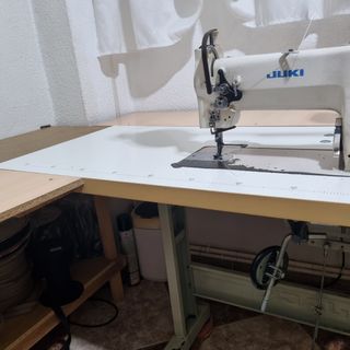 Maquina de coser industrial juki