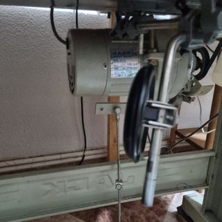 Maquina de coser industrial juki
