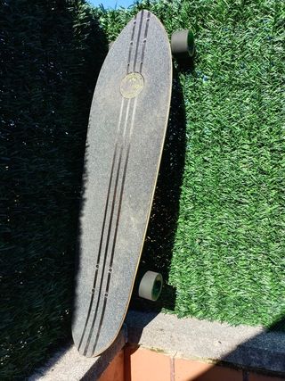 Monopatin . Longboard
