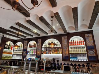 Reformas/Electricidad/ Pintura/Manitas/Suelos.