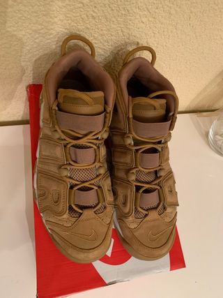 Nike air more uptempo Flax