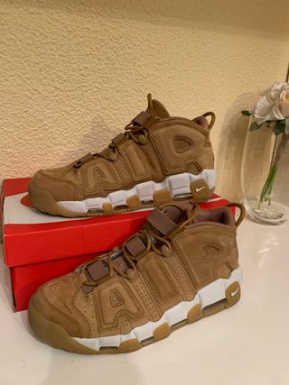Nike air more uptempo Flax