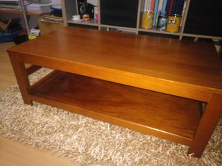 mesa de centro de salon de madera