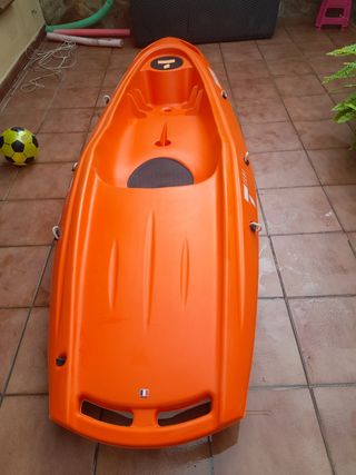 Se vende Kayak  con Remo todavía co la etiqueta 