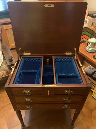 Mueble cubertería