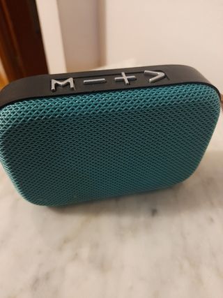 Altavoz bluetooth . Negociable 