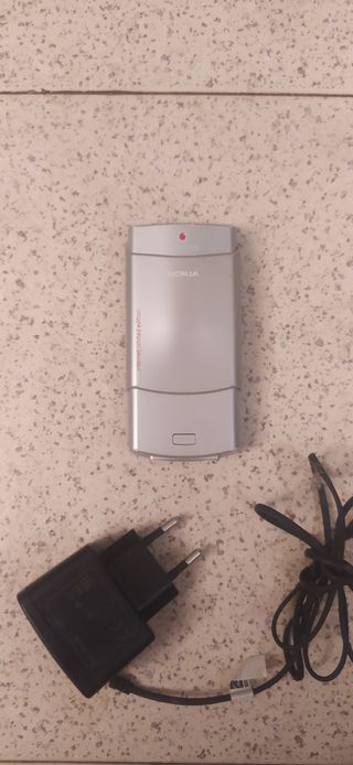 Movil libre...NOKIA N70...funcciona,tiene cargador