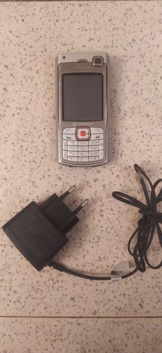 Movil libre...NOKIA N70...funcciona,tiene cargador