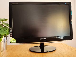 MONITOR SAMSUNG 24" (NO HDMI)