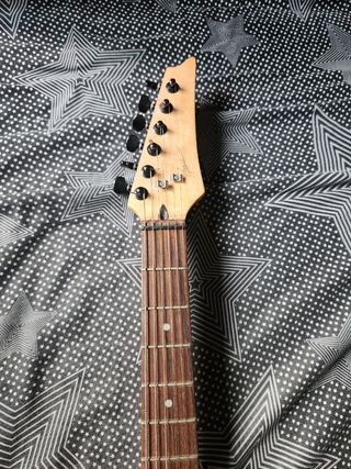 Guitarra eléctrica artesana