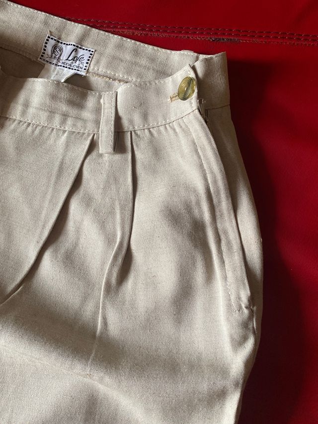 pantalón beige