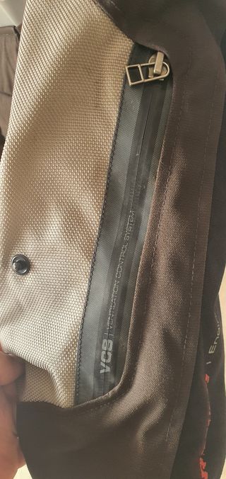 Cahqueta Tricapa Revit moto