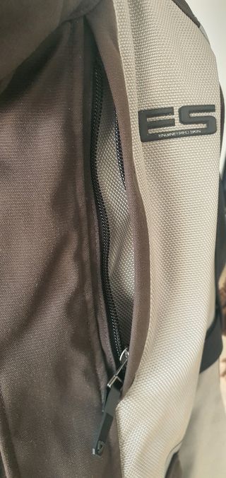 Cahqueta Tricapa Revit moto