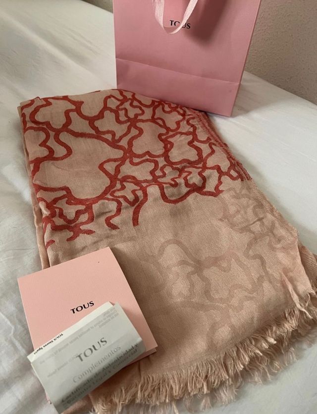 Pañuelo bufanda foulard Tous Kaos Rosa second hand for 40 EUR