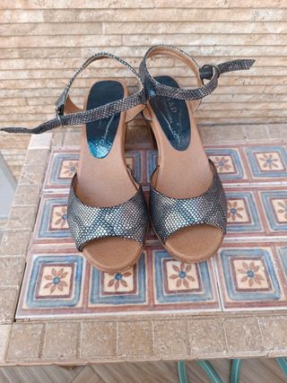 OFERTA!! Sandalias de tacón madera