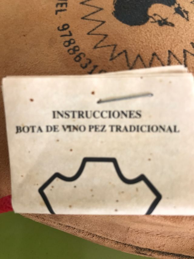 Bota de vino llena