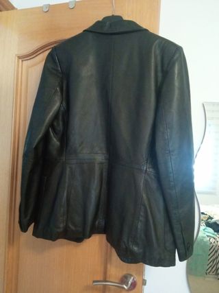 Americana de Zara piel