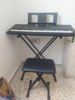 Piano Yamaha en perfecto estado en Ceuta