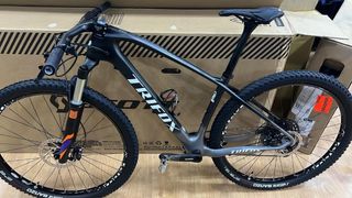Bicicleta MTB carbono