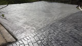 Hormigon impreso fratasado y vertical