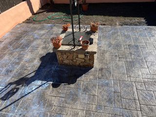 Hormigon impreso fratasado y vertical