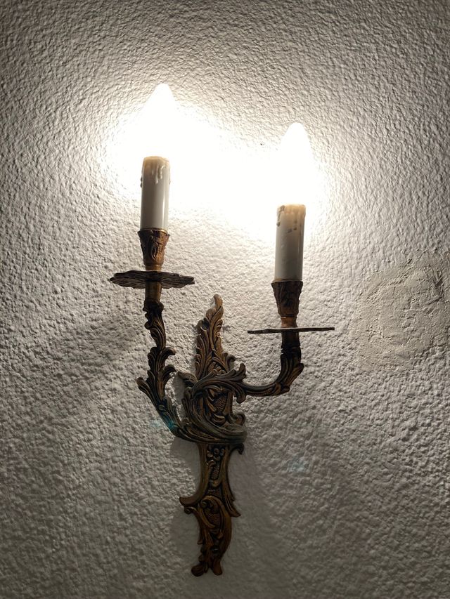 Lámpara araña y 2 apliques pared de segunda mano por 50 EUR en Barcelona en WALLAPOP