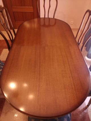 SALÓN CLÁSICO MESA + 6 SILLAS