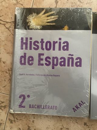 Historia de España 2 bach ed. Akal