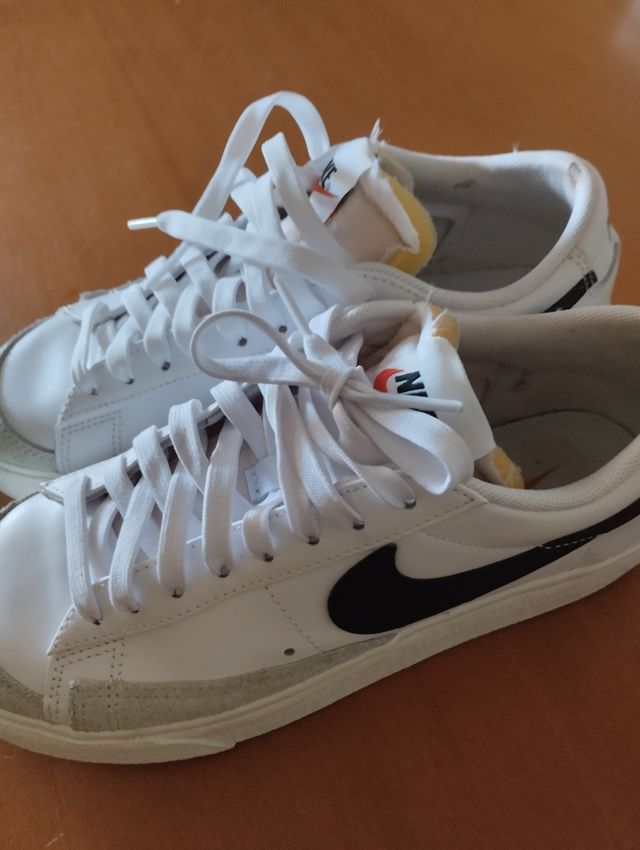 Zapatillas Nike modelo Blazer Low