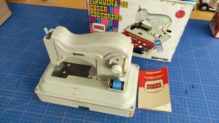 Maquina coser eureka con costurero