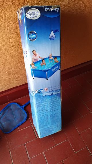 Piscina y bomba