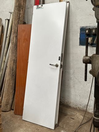 puertas madera lacadas blancas