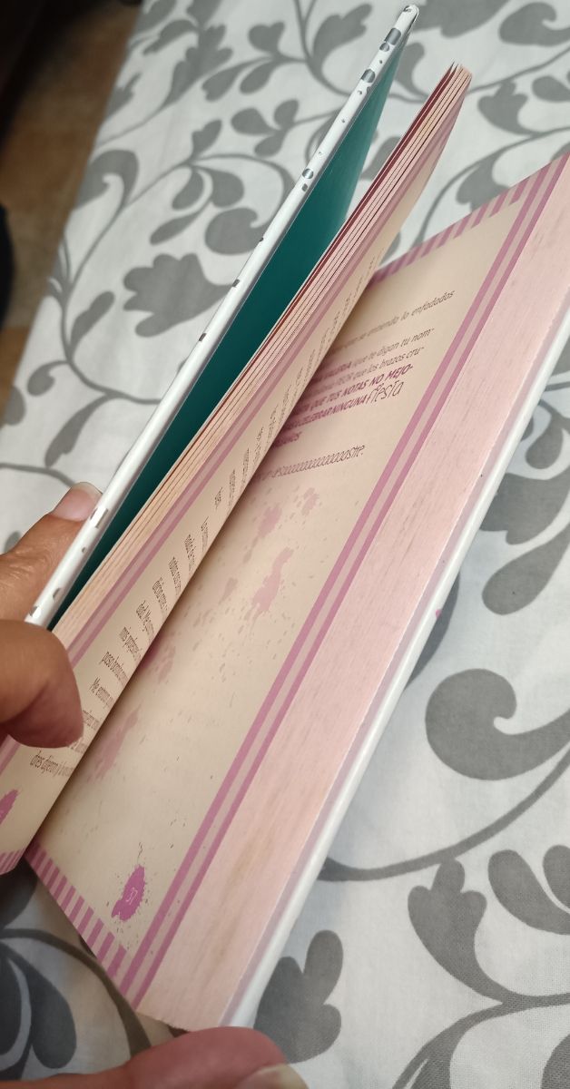 Libro personaje Martina