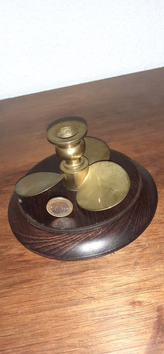 Bronce hélice portavelas antiguo. Figura náutica.